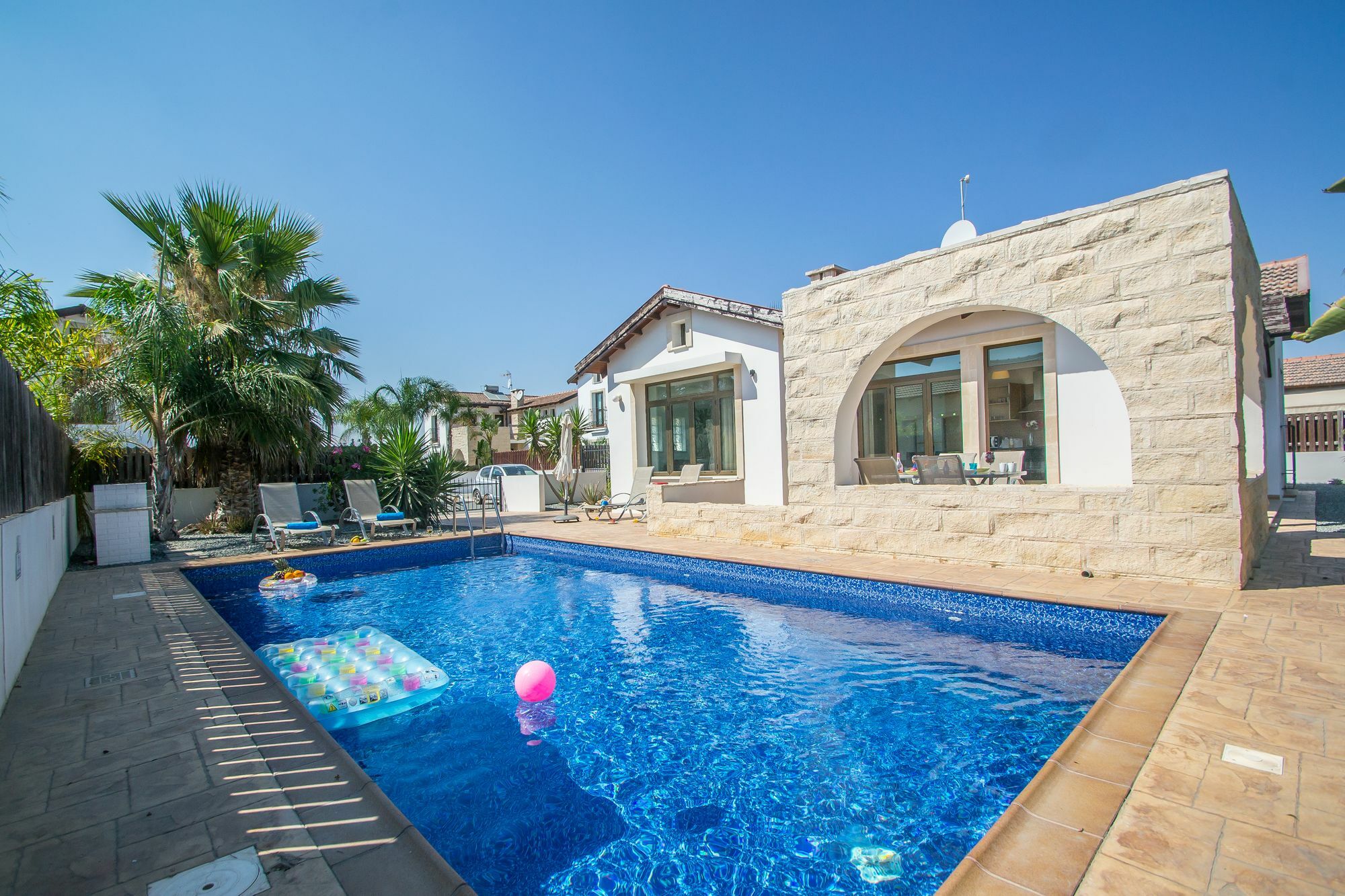 Rada'S Vacation Home Agia Napa Exterior foto